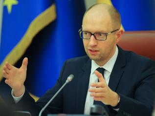 Яценюк требует от Рады принять закон о допуске миротворцев на Украину
